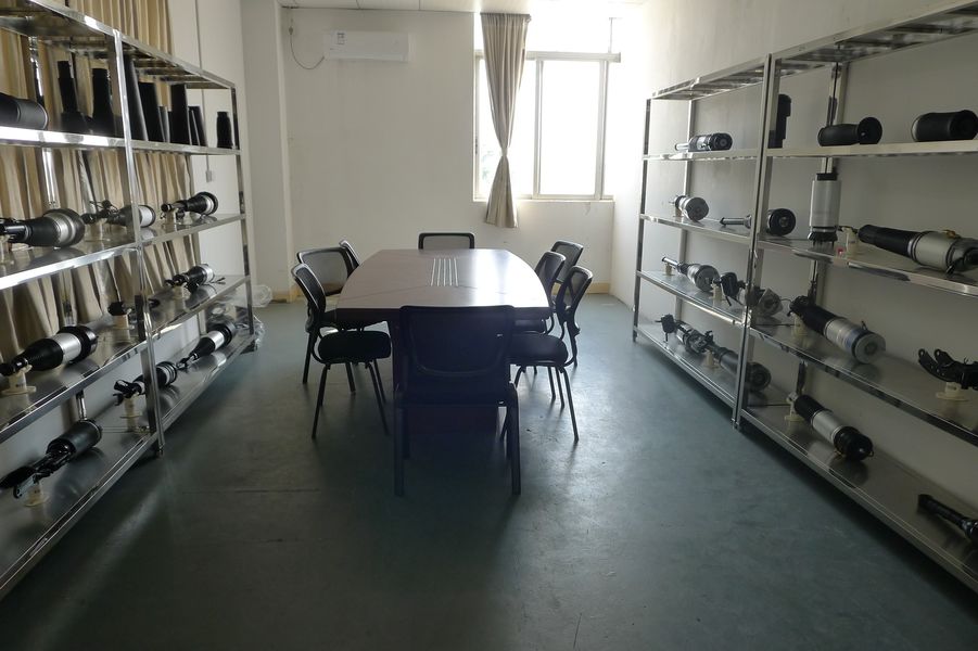 Guangzhou Jovoll Auto Parts Technology Co., Ltd. สายการผลิตของผู้ผลิต