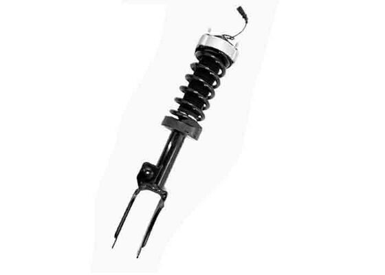 7P6413031AQ 7P6413032AP แอสซอร์บช็อคด้านหน้า สตรูท แอสซิส w/PASM สําหรับ VW Touareg Porsche Cayenne 92A 2011-2018